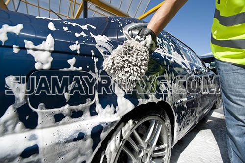Rửa xe ô tô thường xuyên là việc rất cần thiết